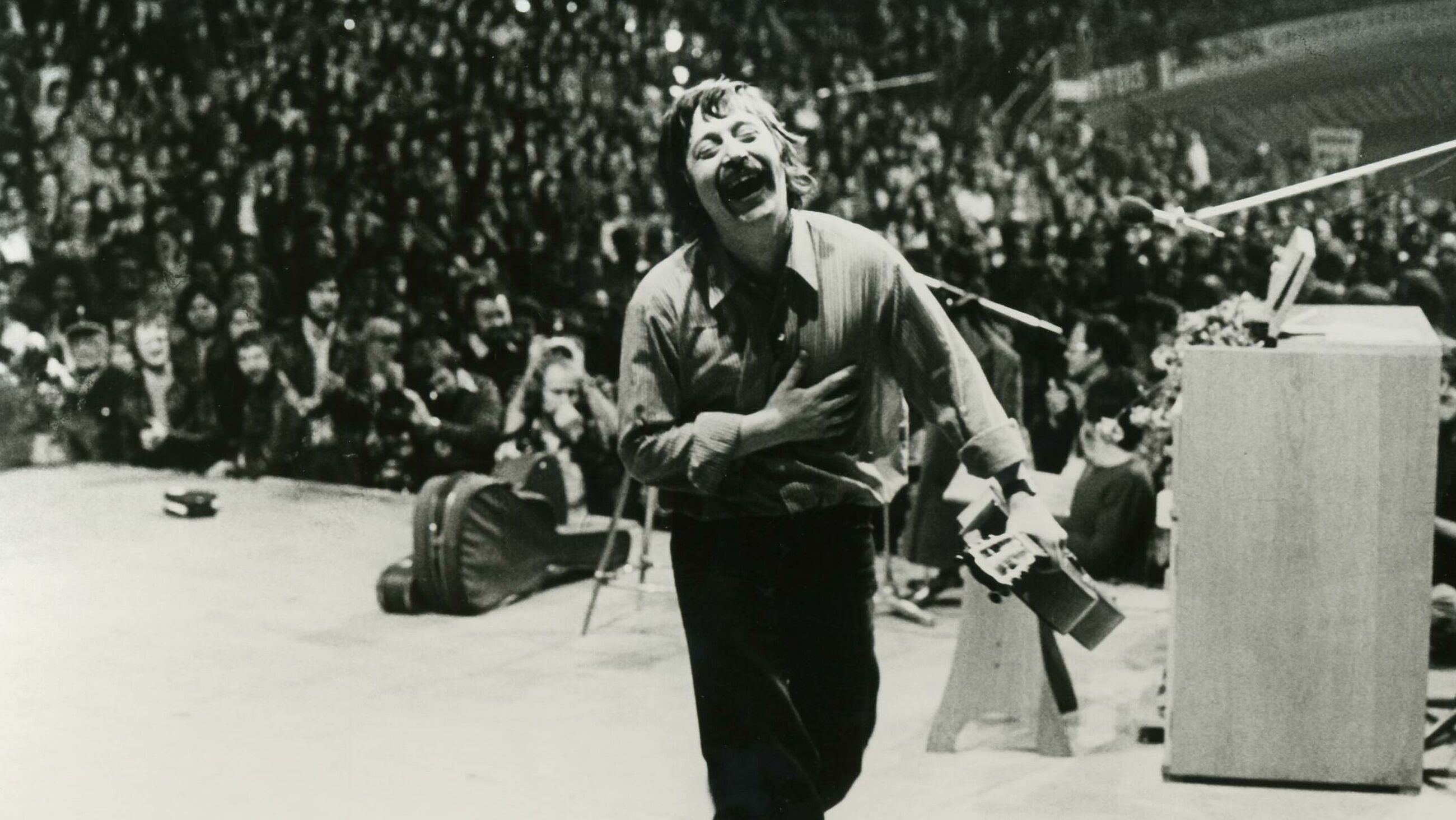 Wolf Biermann bei einem Konzert in der Kölner Sporthalle am 13. November 1976