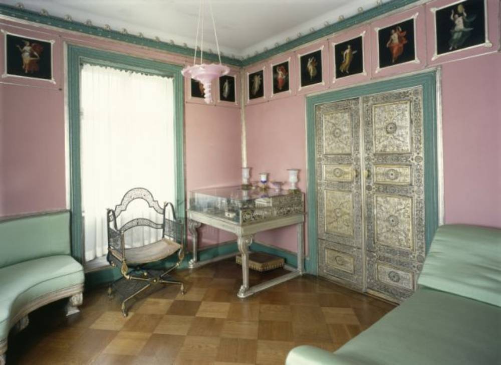 Stiftung Preussische Schlosser Und Garten Spsg Presse Info 19 12 Wiedereroffnung Des Neuen Flugels Schloss Charlottenburg